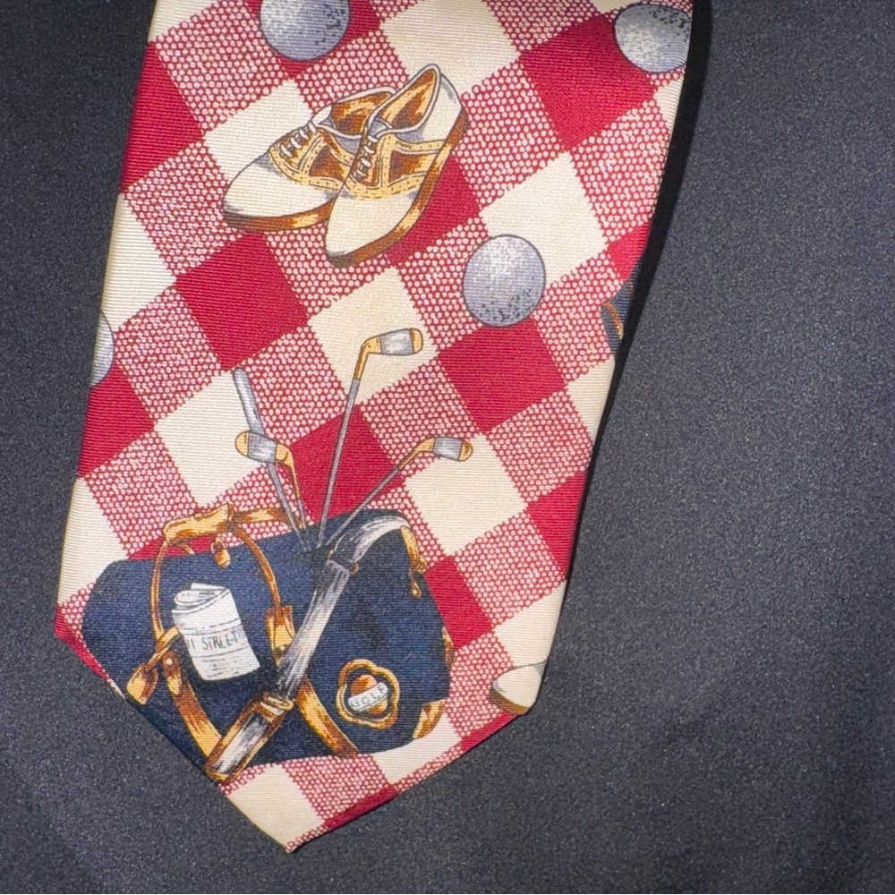 VTG Ruff Hewn Red and Cream Checkered Golf Tie